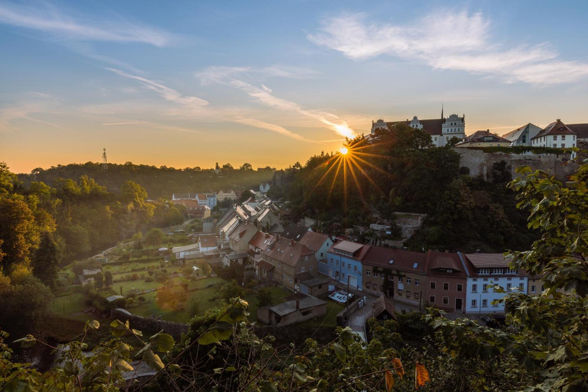 Bautzen Living Appartement - Zentrumslage Parkplatz Babybett Bagian luar foto