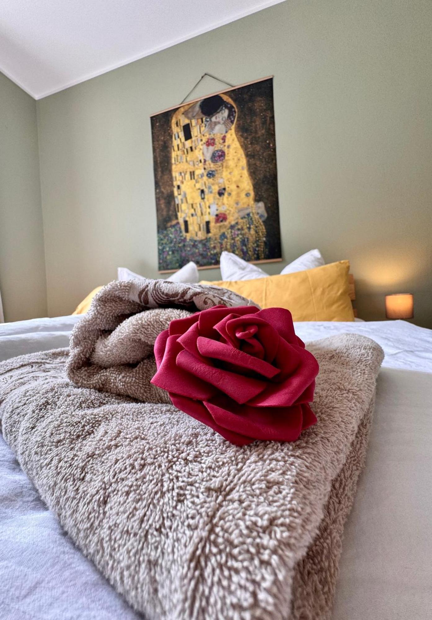 Bautzen Living Appartement - Zentrumslage Parkplatz Babybett Bagian luar foto