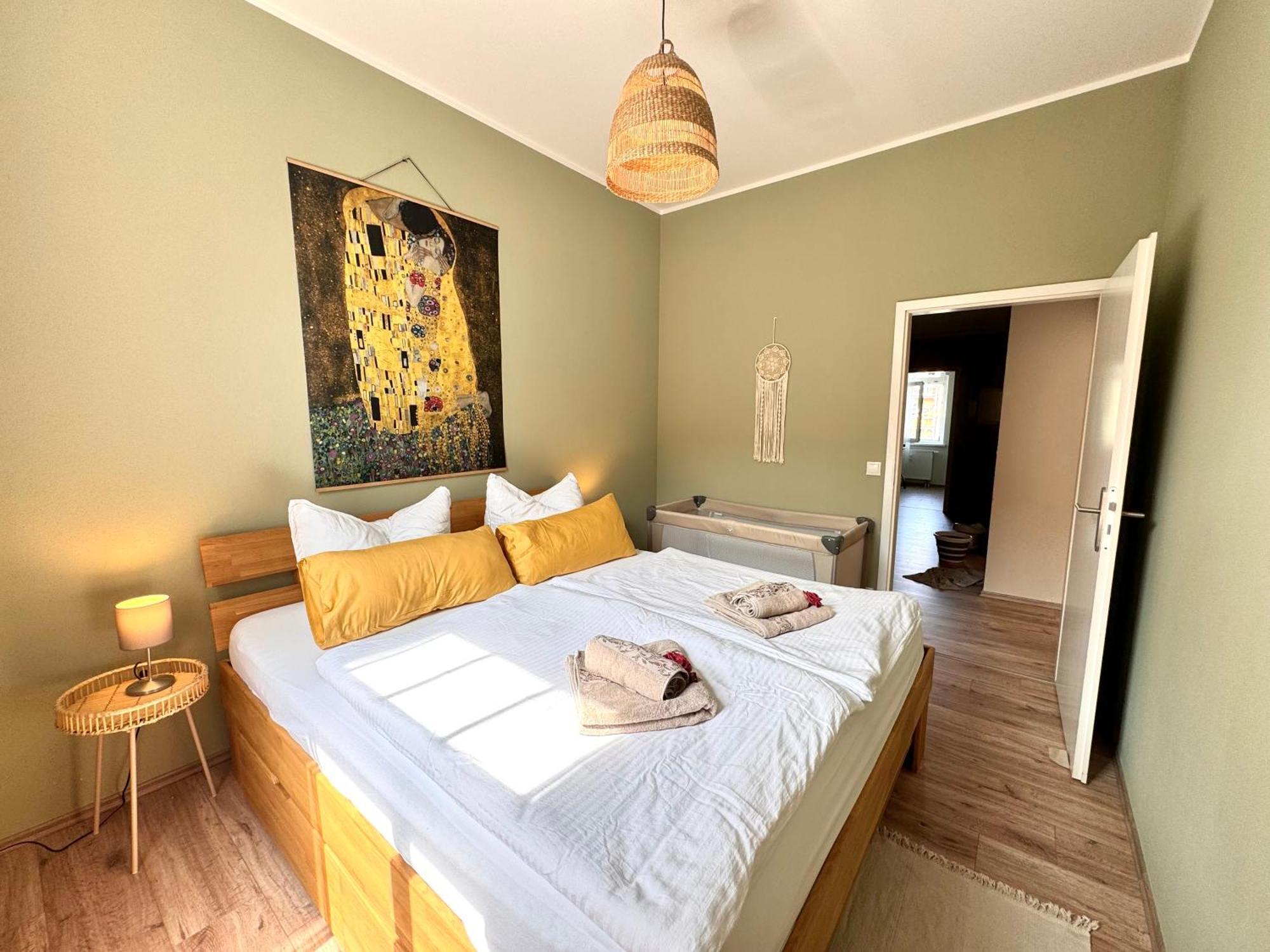 Bautzen Living Appartement - Zentrumslage Parkplatz Babybett Bagian luar foto